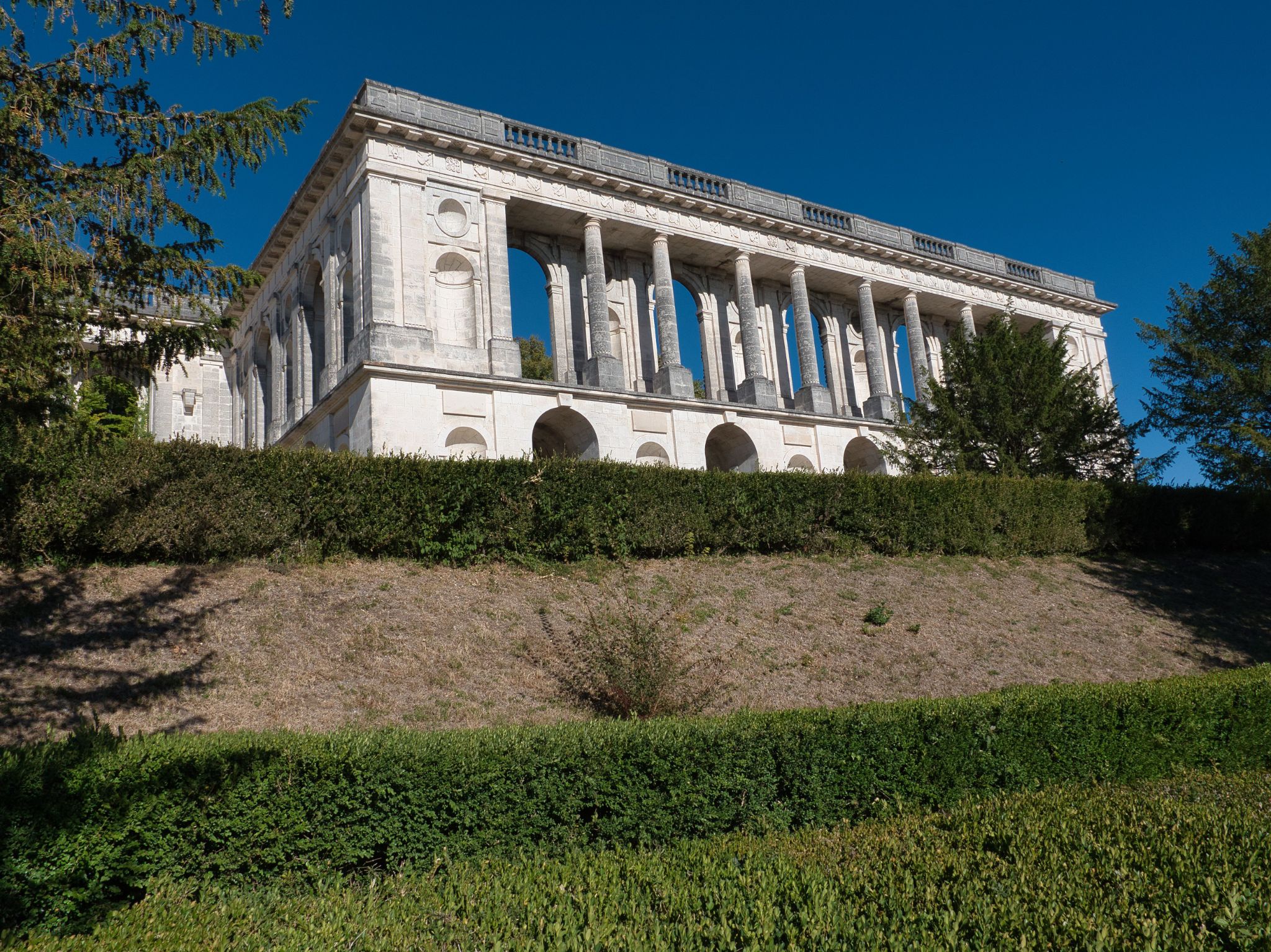 P1001588
