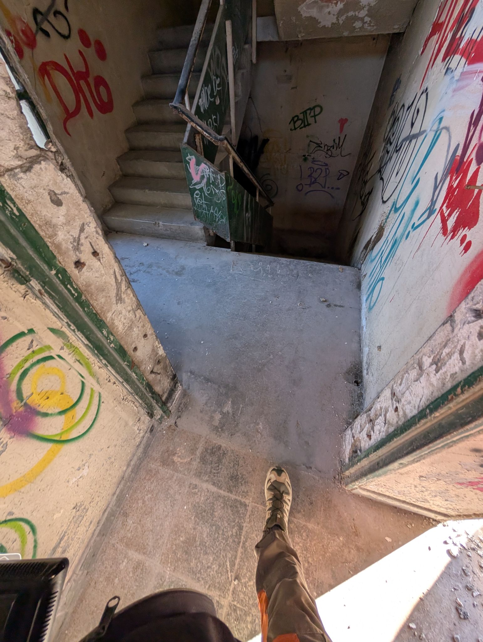 PXL 20251122 125009883