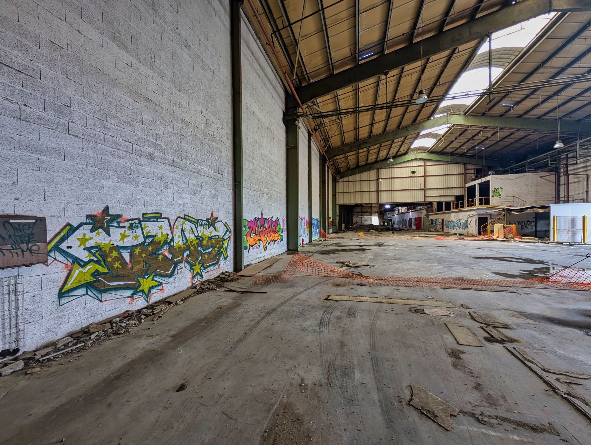 PXL 20250427 102212093