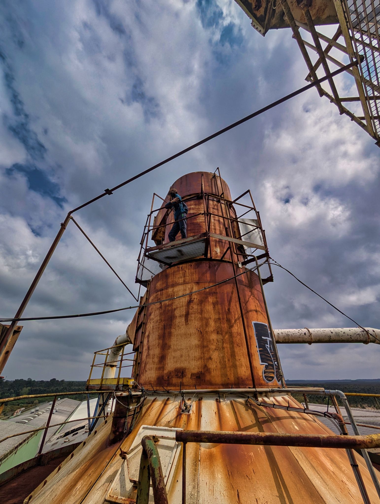 PXL 20250427 110430119