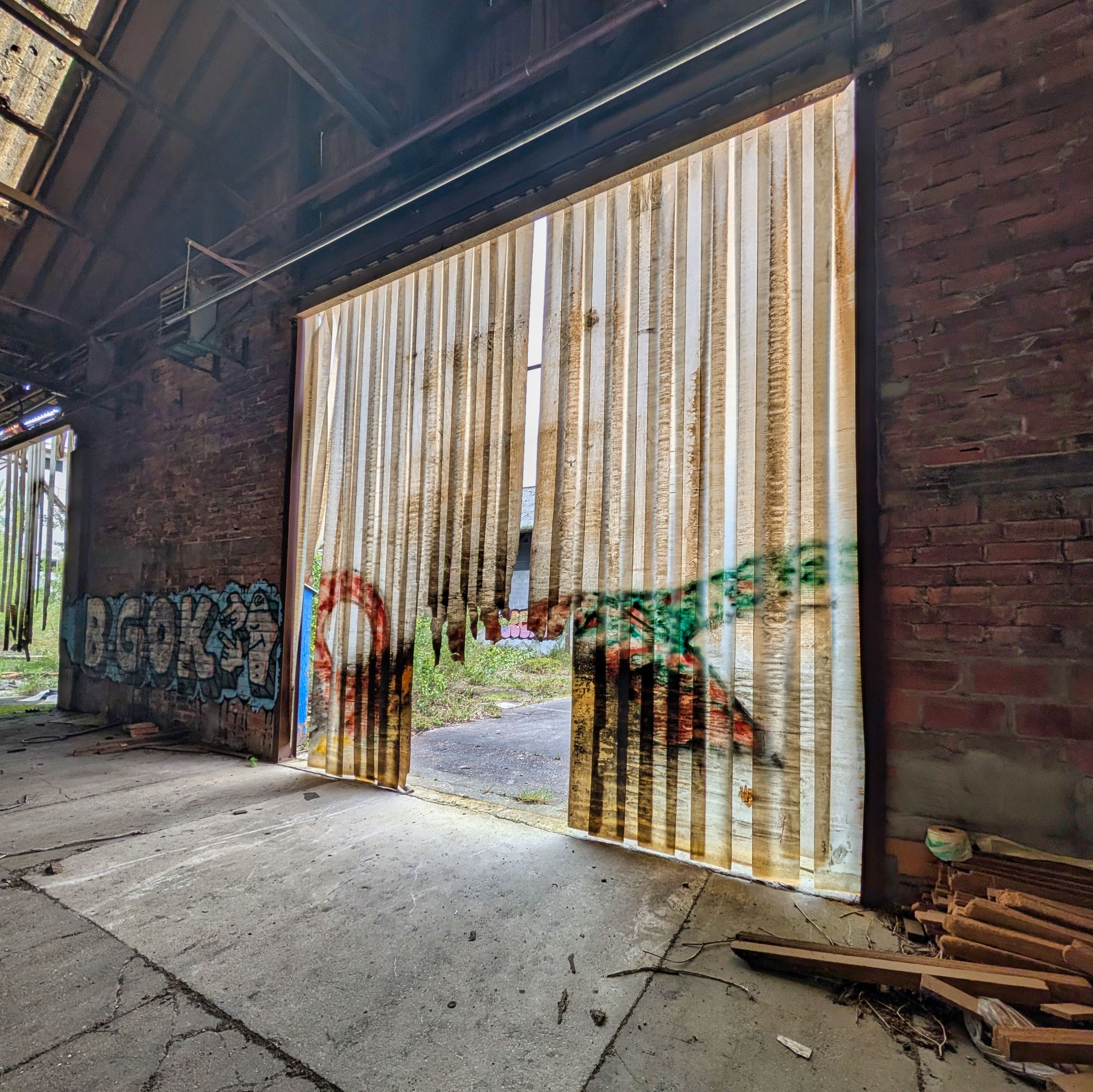 PXL 20250427 111503796