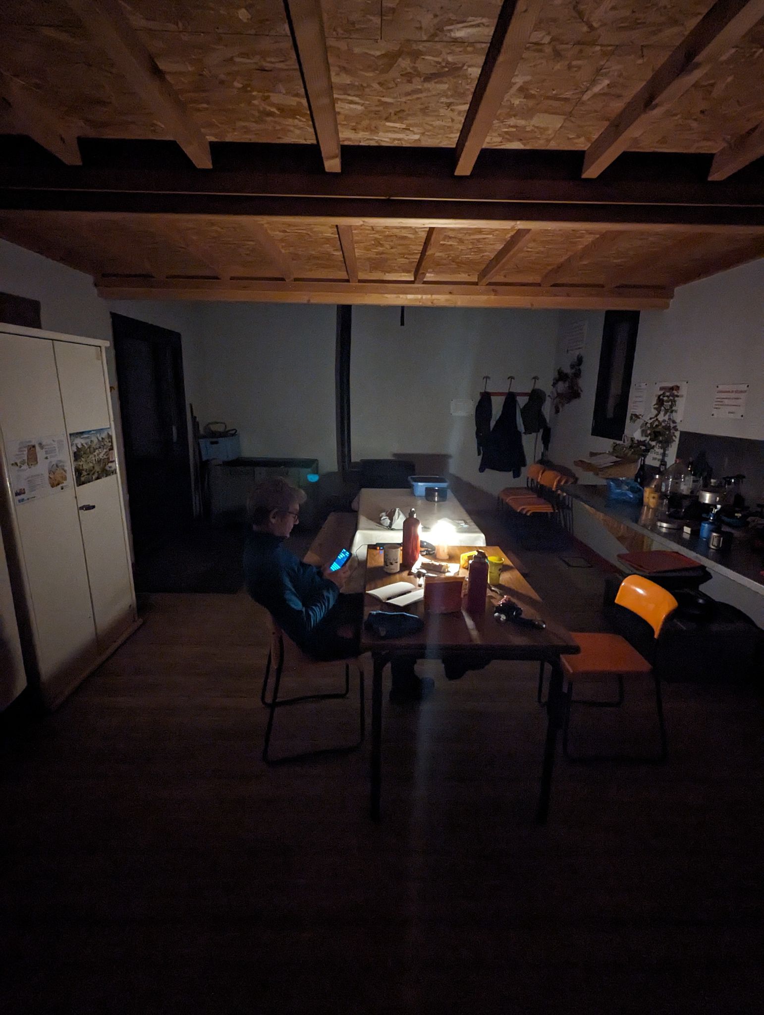 PXL 20240128 182408049