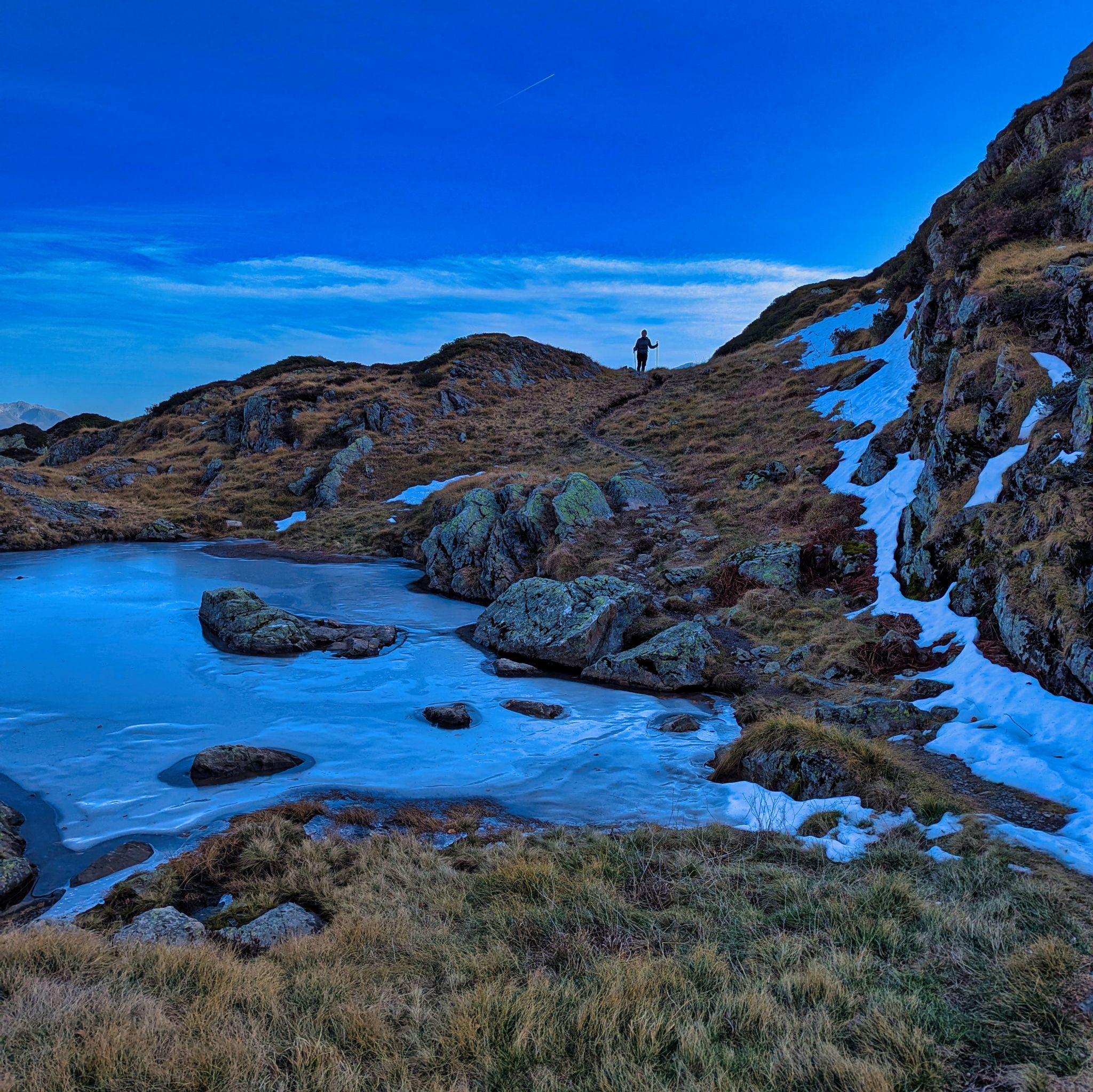 PXL 20241201 100112904