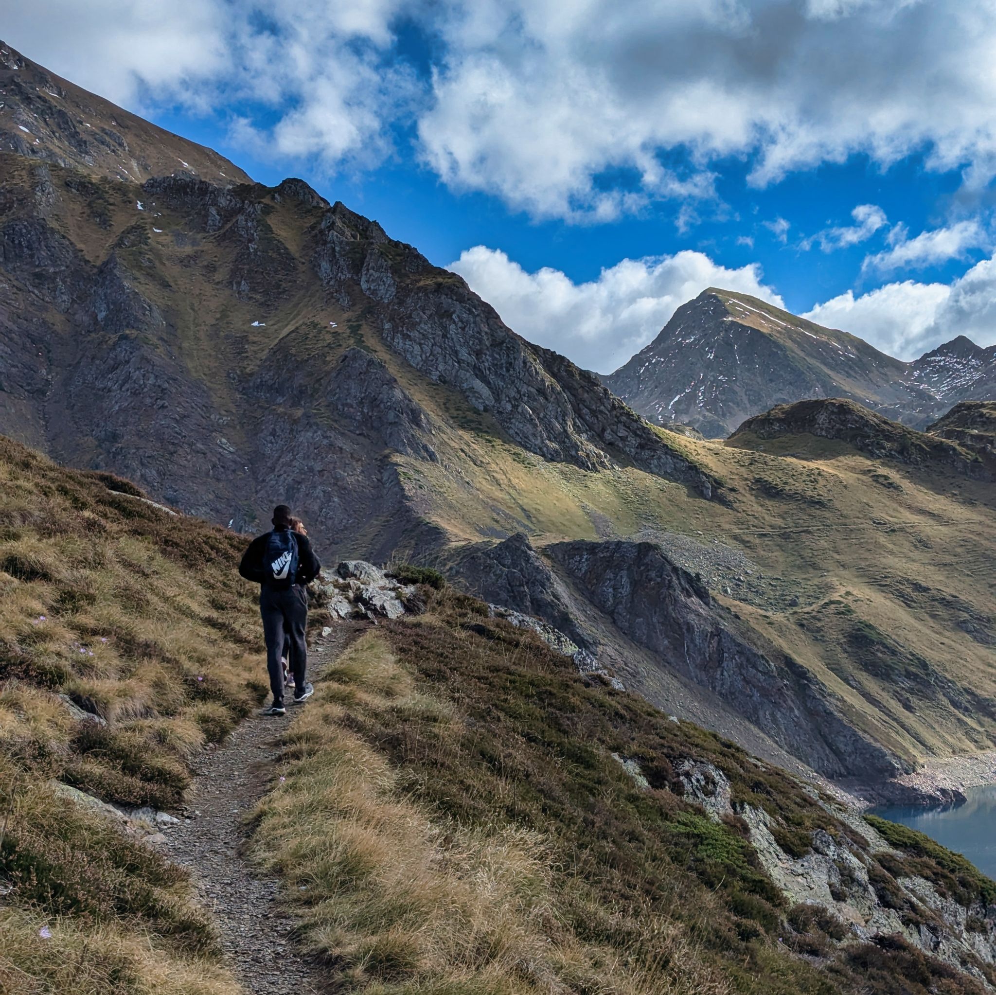 PXL 20241031 112142014