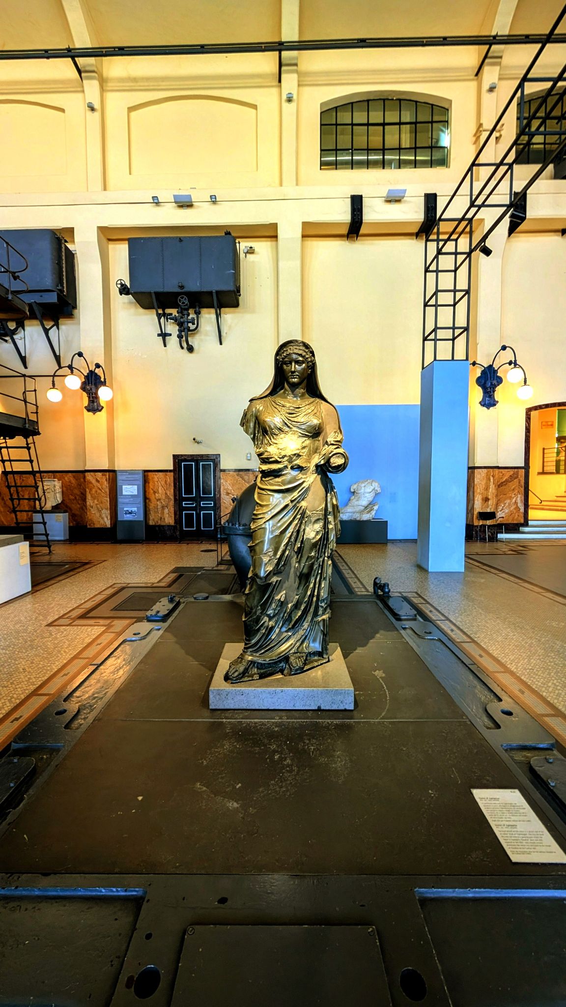 PXL 20260411 075902195.MP~4