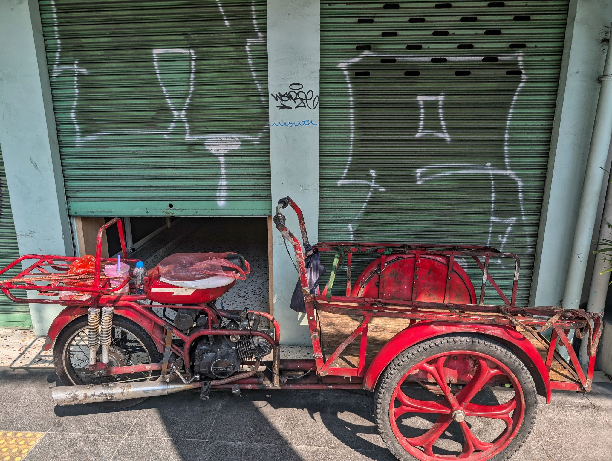 PXL 20250226 025601099