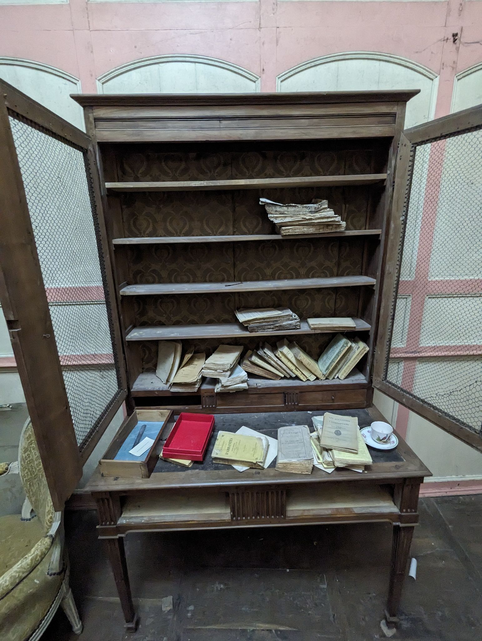 PXL 20240526 104324168