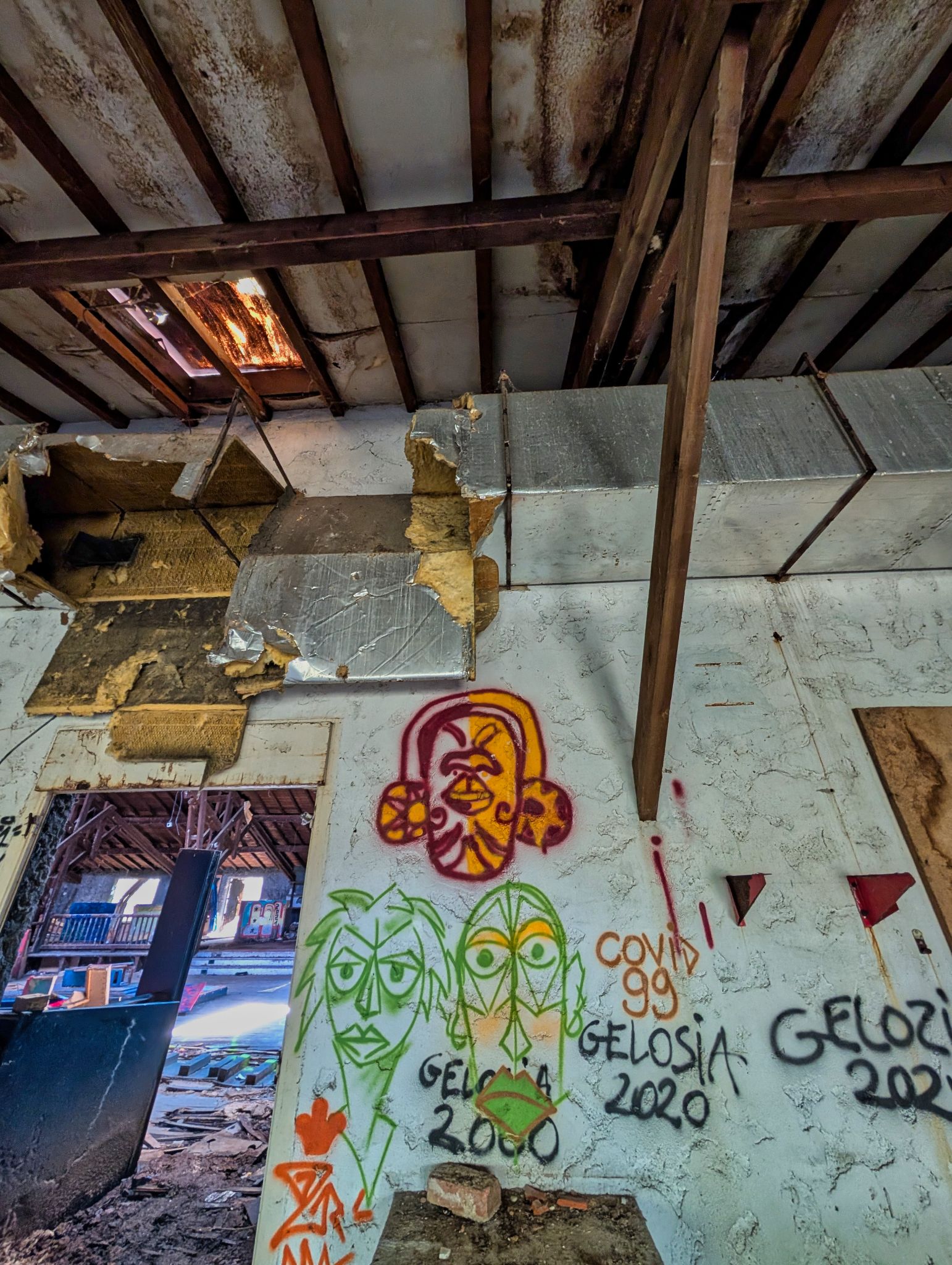 PXL 20250319 121615907