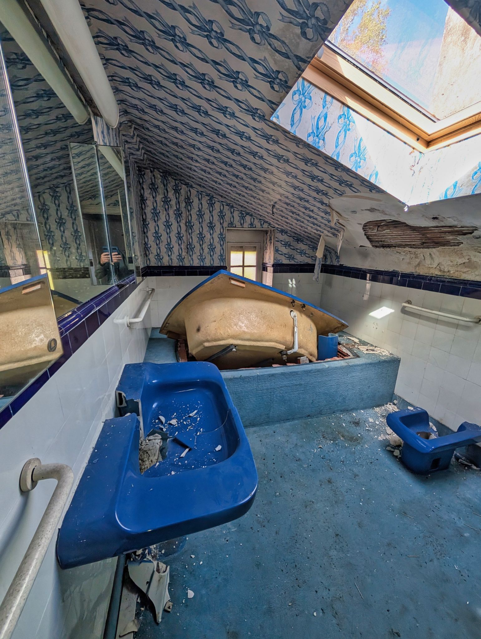 PXL 20250319 100834076